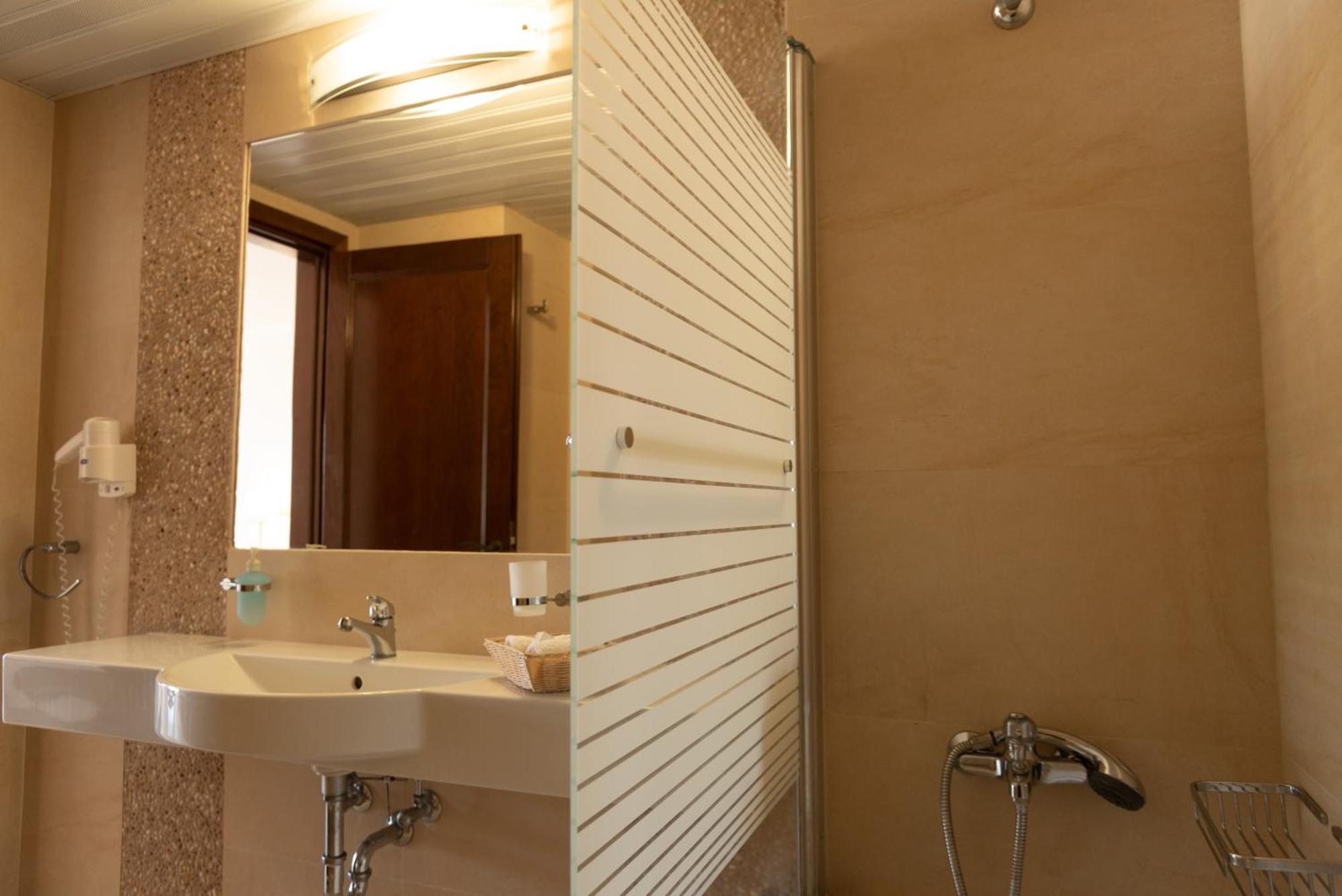 Hotel Astron Princess Karpatos Zewnętrze zdjęcie